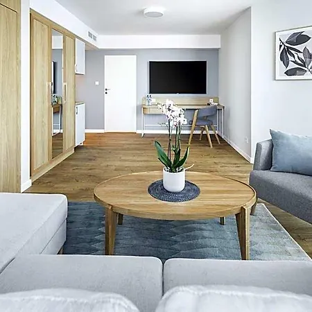 Hotel Maloves & 4*